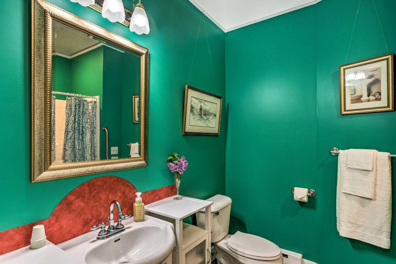 Charming Retreat Near Downtown Frankfort And Beaches Экстерьер фото